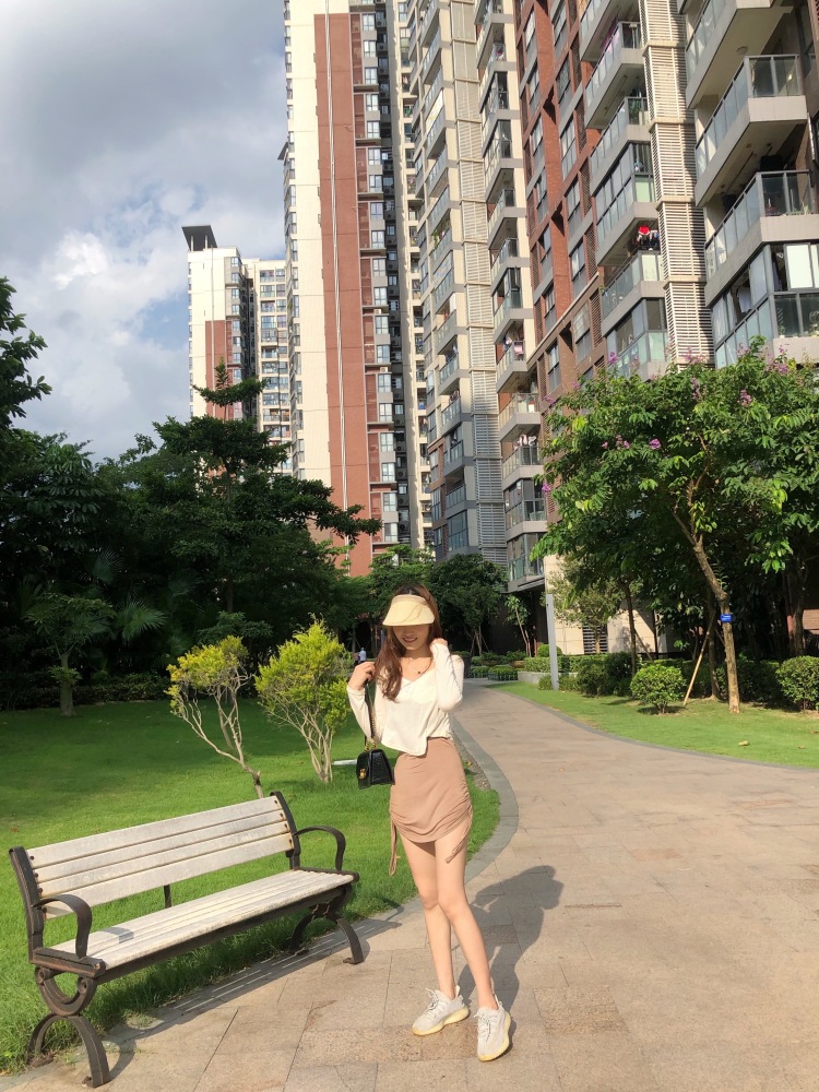 Sunny-广东省·深圳市·龙岗区--接寄拍
身高165体重92鞋码37可盐可甜
接tb pdd的寄拍衣服鞋子包包首饰~