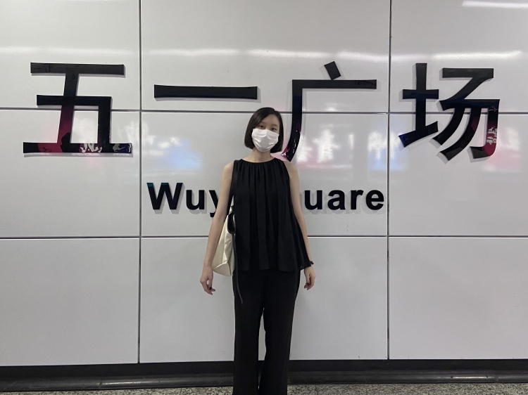 BlAcKdoVe2_-湖南省·长沙市·开福区-抖音 *** 微博-学生党,接寄拍模特、产品测评种草、新媒体运营、产品推广、买家秀等,169 49kg,会pr、ps、剪映,擅长化妆穿搭拍照拍摄唱歌,可变换多种风格,有单反,有寄拍经验,不拖单,有诚意者call~