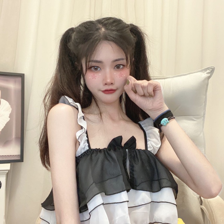 CCC-广西壮族自治区·柳州市·城中区--165cm41kg
学生党
寄拍适合类型：软妹  甜辣 御姐 民族风
30-100
会拍会批图！