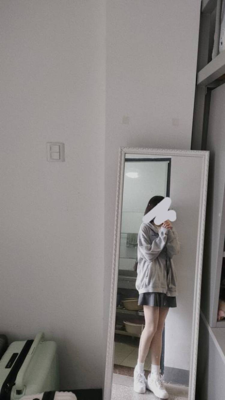Juice-江苏省·扬州市·仪征市--性别女,身高163,体重90,有寄拍经验,接寄拍,费用可商量。