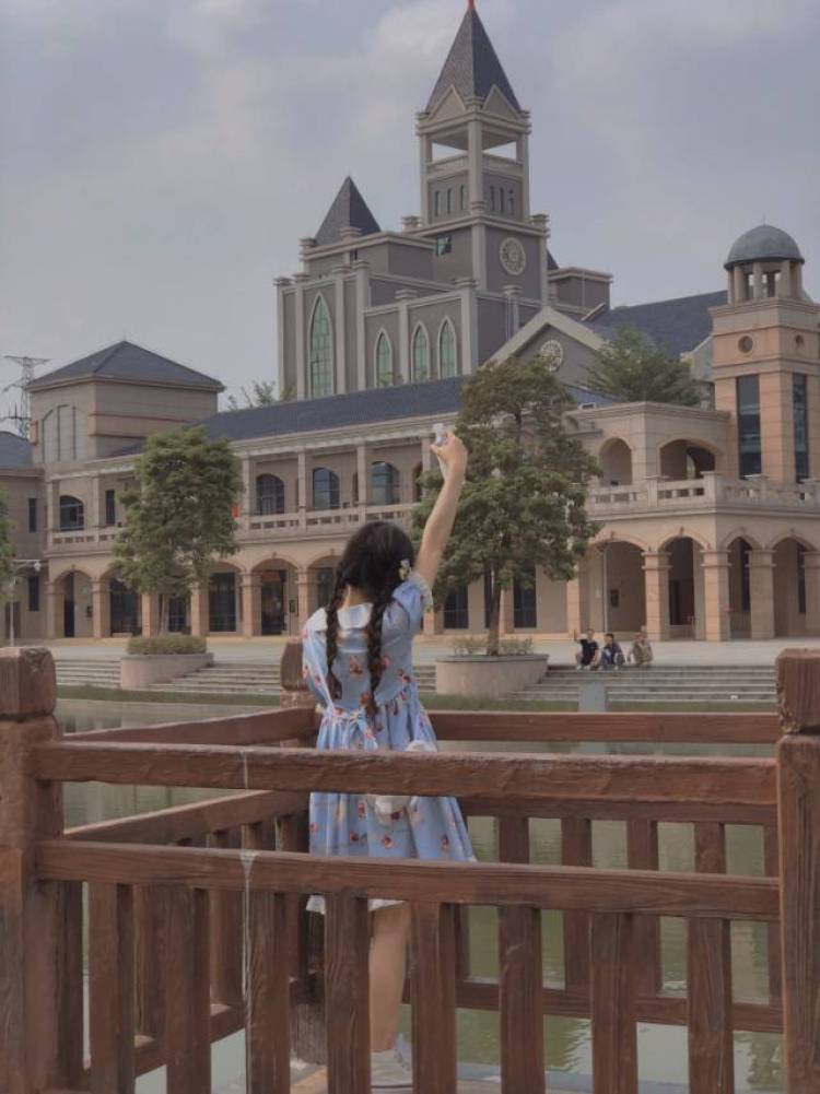 一只小埋~-广东省·惠州市·惠城区--身高:160,体重:90,风格:可爱,甜美,日系
会搭配,会P图 主接寄拍 买家秀
新人,诚信守时,不拖泥带水
内衣情趣用品等低俗的勿扰