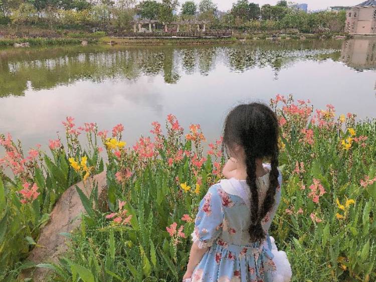 一只小埋~-广东省·惠州市·惠城区--身高:160,体重:90,风格:可爱,甜美,日系
会搭配,会P图 主接寄拍 买家秀
新人,诚信守时,不拖泥带水
内衣情趣用品等低俗的勿扰