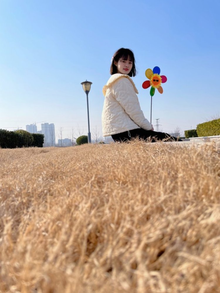 biu~-河北省·邯郸市·大名县-抖音 快手-希望可以接清新甜美校园风格的服装,手饰,化妆品,包包,鞋子都可以,下面请看照片