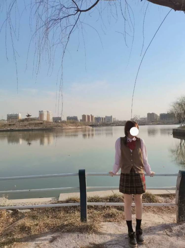 ddd--河北省·邯郸市·馆陶县--我平时爱好拍照,会修图,简单的ps,喜欢写字。
本人可爱风 ,学姐风,并且也可以驾驭多种风格。
好说话,脾气好,做事会很有耐心。