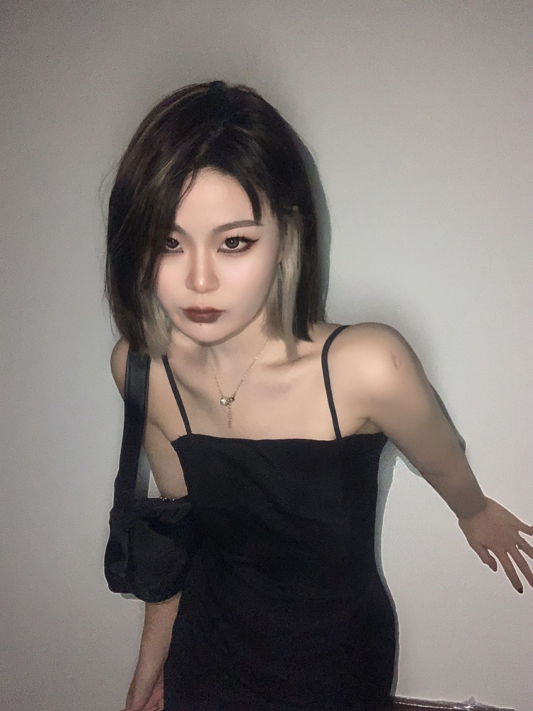 Jik--黑龙江省·鸡西市·鸡冠区--寄拍买家秀 风格均可 费用可协商  服装饰品等等
期待和诚信卖家合作