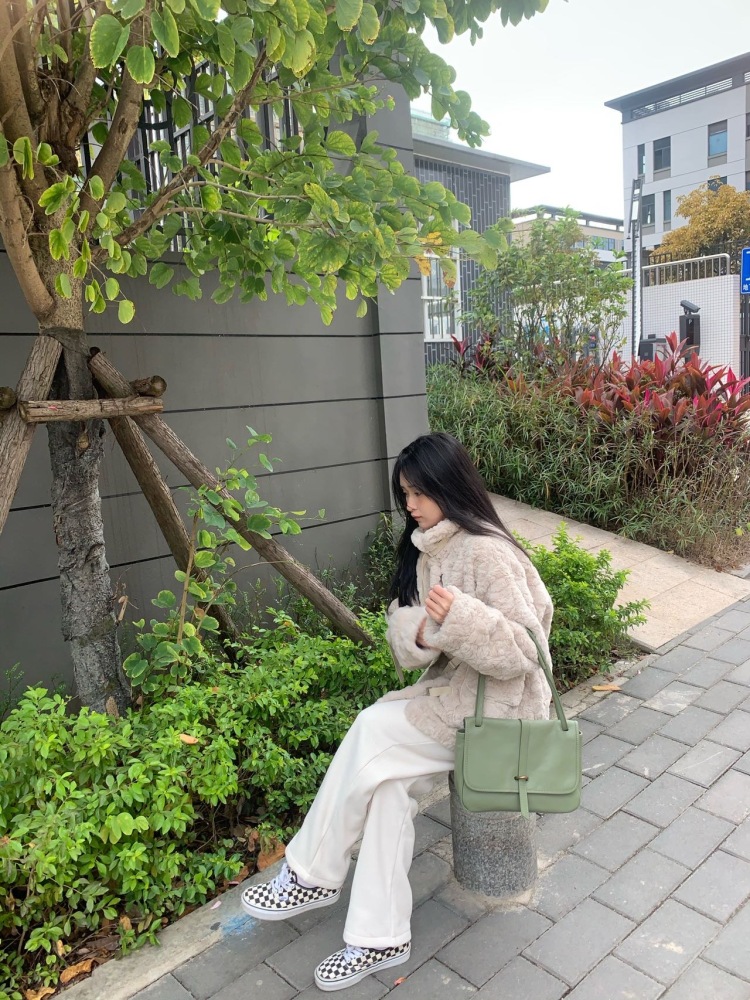 0955-福建省·龙岩市·新罗区-抖音 微博 快手-接各种风格买家秀 寄送拍都可 出图快 可接受重拍  会修图 剪辑视频