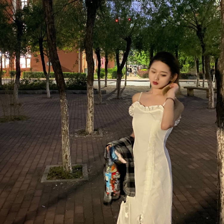 DI-辽宁省·大连市·甘井子区--身高170体重105,
应届毕业生,
接代拍、买家秀、免费试用、种草笔记等