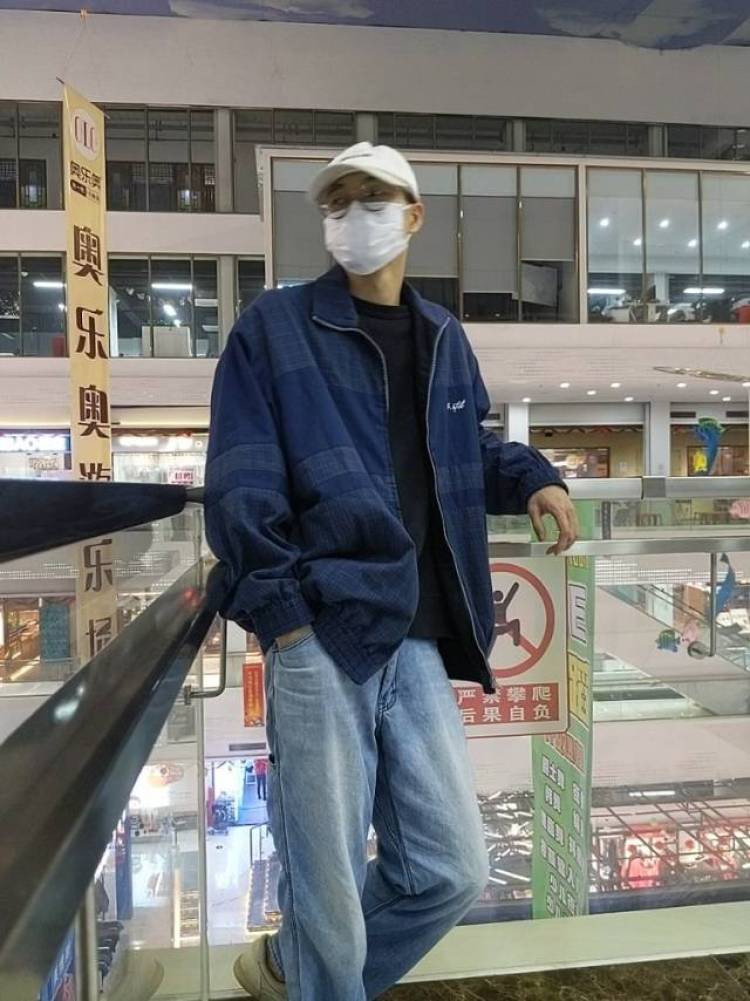 nimi-广东省·广州市·天河区-抖音、***、快手-接寄拍or送拍买家秀
身高183,体重120
衣服裤子帽子背包项链鞋子都可
有寄拍经验,绝对诚信