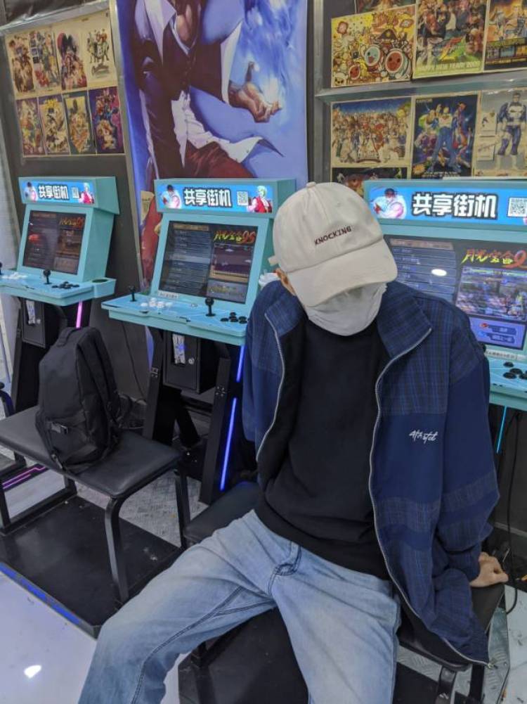 nimi-广东省·广州市·天河区-抖音、***、快手-接寄拍or送拍买家秀
身高183,体重120
衣服裤子帽子背包项链鞋子都可
有寄拍经验,绝对诚信