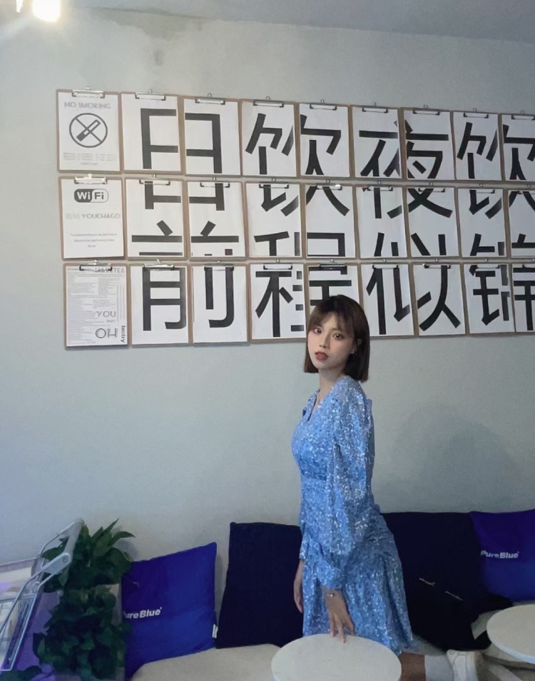 LL崽-辽宁省·营口市·大石桥市--接寄拍 买家秀 照片 饰品 美瞳 出图快 可以自己拍照自己修图 收费拒接!!!拒收押金