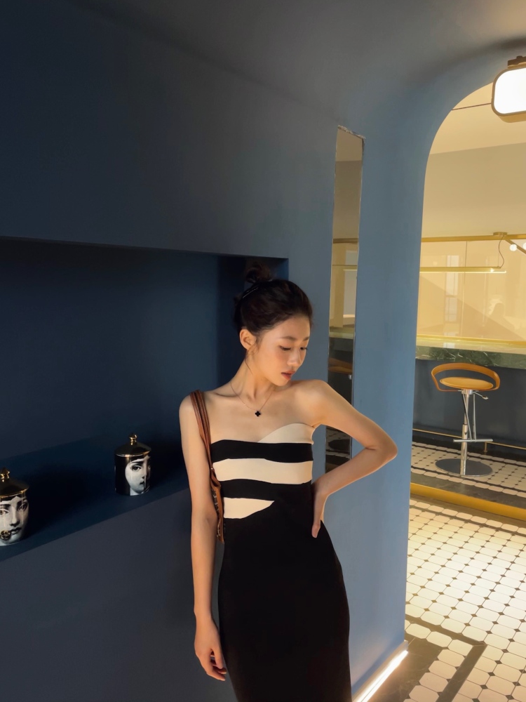 xixi💕-河南省·三门峡市·湖滨区--接寄拍,周边线下拍,会唱歌弹琴,事少能吃苦,多来一些单子砸我吧!身高160 体重43kg