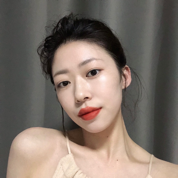 xixi💕-河南省·三门峡市·湖滨区--接寄拍,周边线下拍,会唱歌弹琴,事少能吃苦,多来一些单子砸我吧!身高160 体重43kg
