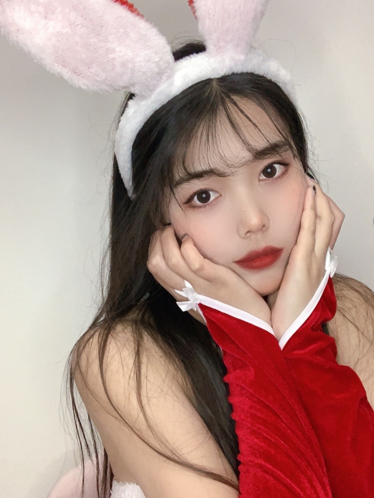 小杨人~🎀-山西省·晋城市·泽州县--目前某平台主播,身高170,体重58kg
形象气质佳,能吃苦,有上进心,有需要寄拍的找我哦