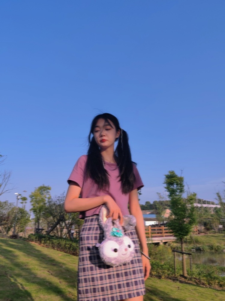 月亮很亮-湖南省·郴州市·资兴市--在家女大学生想用放假时间赚点零花钱,第一次接触这个我会好好干的