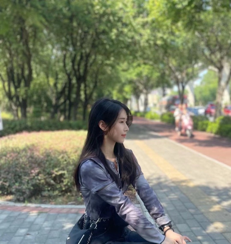 E thereal-广西壮族自治区·柳州市·城中区--我要接单
时间较自由,
可接寄拍送拍,买家秀,探店打卡,开箱测评,会修点图