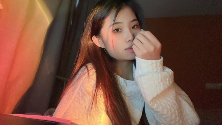 阿门-广东省·深圳市·龙华区-***，抖音-👩👩身高162体重86斤     
接寄拍   各种买家秀的都可以找我   
一般能做到的都会接的     擅长拍照P图
会写优质种草文案   我会认真做的