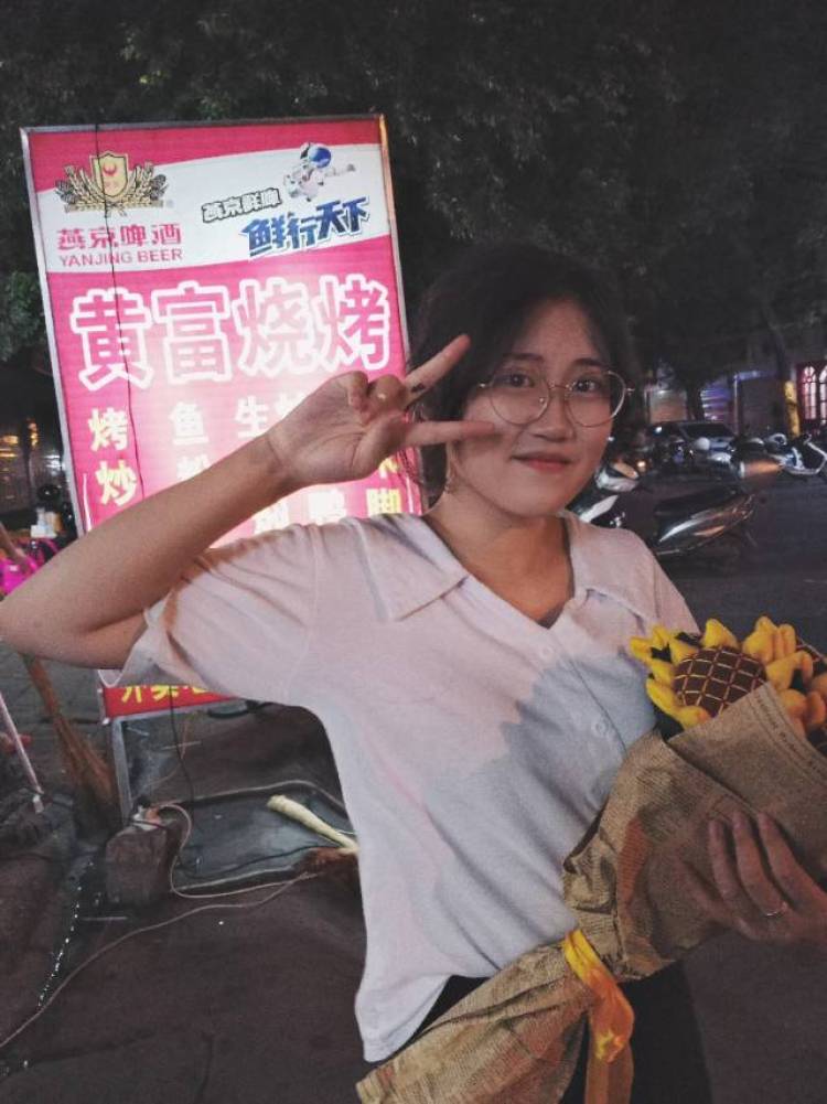 。。。。。-广西壮族自治区·南宁市·邕宁区-***-学生,会画画,154cm,50kg,接单买家秀,开箱测评,平面模特