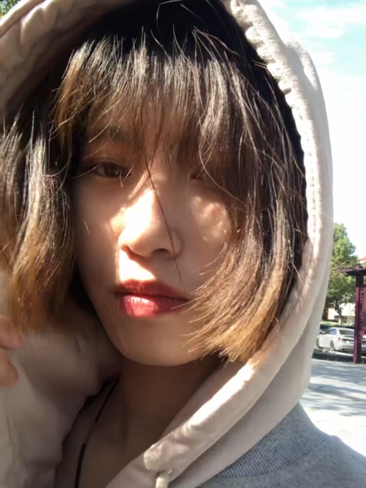 宁-江苏省·苏州市·虎丘区--大家好!
我喜欢艺术类的东西,懂穿搭、爱分享、可接单买(卖)家寄拍,如服饰,化妆品,配饰等,形象气质佳,风格多变,可盐可甜可咸
年龄:20
身高:164CM
体重:45KG