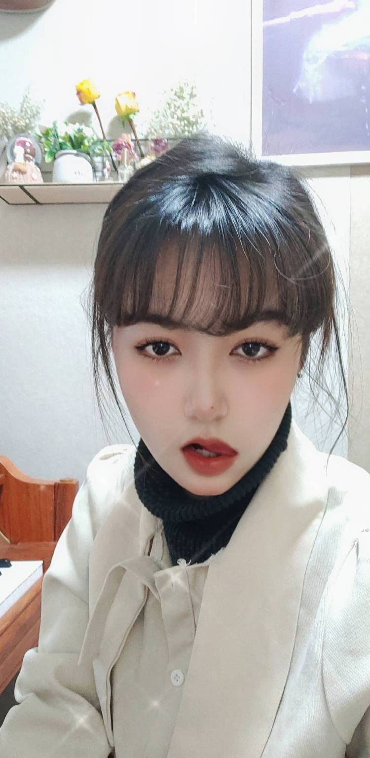 ooh-新疆维吾尔自治区·喀什地区·喀什市-快手-会弹钢琴,会唱歌,有平面模特经验
可以寄拍送拍照片,会p图
身高:168
体重:49