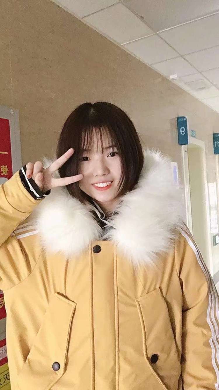 权达敏-内蒙古自治区·兴安盟·乌兰浩特市--身高157体重86,小个子穿搭,可接寄拍送拍,卖家秀,本人爱笑喜欢唱歌🎤
