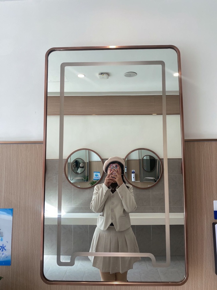 我是你的小星星呀💫-山东省·临沂市·兰山区-***-本人身高172体重165，沙漏型身材，平时对美妆穿搭很感兴趣，在日常生活中也很注重个人穿搭，对自己衣品比较有自信，想接一些微胖大码服装寄拍，虽然是新手但是会尽心尽力拍好照片，本人也会剪视频会p一些图，