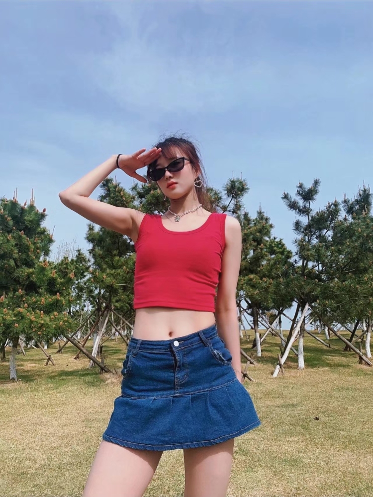别动公主👸来扶你-山东省·青岛市·市北区--平时很爱拍照接寄拍 约拍 素人模特欢迎各位大老板来砸单呀👏
