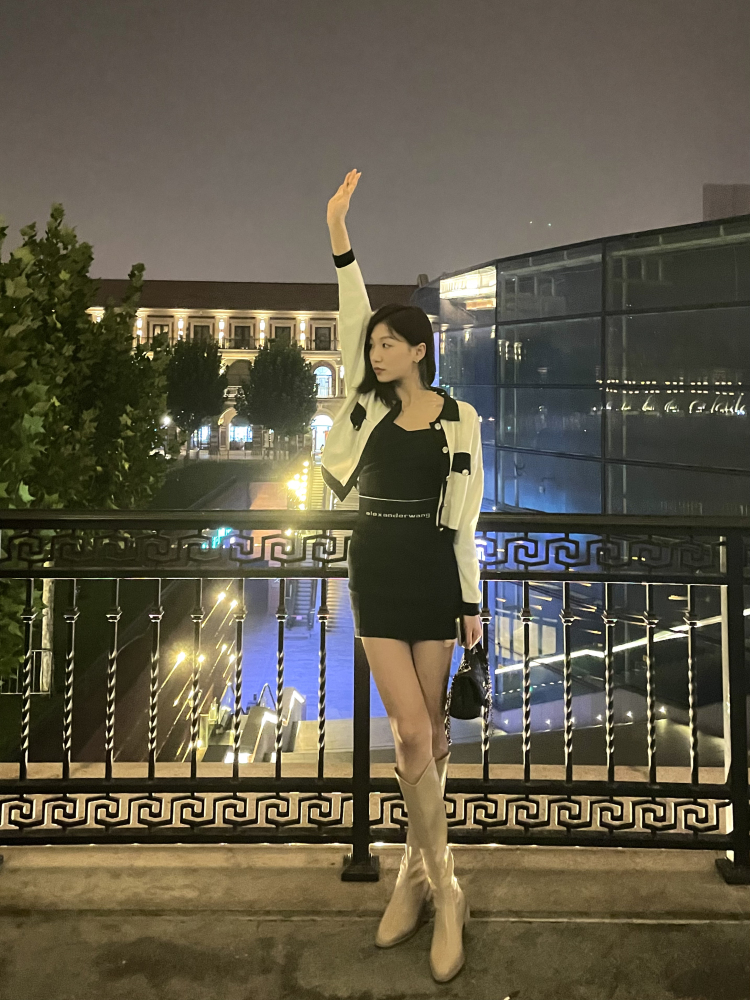 Mia-天津市·天津市·滨海新区--身高:171
体重:49kg
鞋码:38.5
接(衣服 鞋子 配饰)
接寄拍
接买家秀