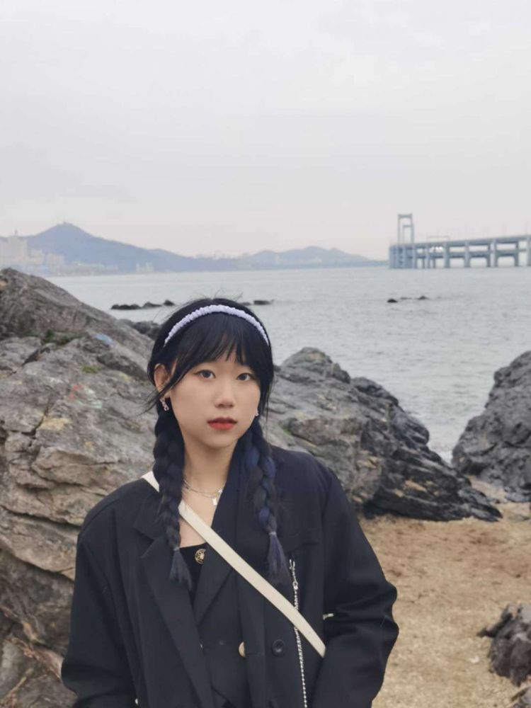 Bi8bo-辽宁省·大连市·甘井子区-抖音 ***-会拍照 唱歌跳舞 擅长设计 熟练使用剪视频软件、修图软件
主要接单服务范围：接寄拍 买家秀 短视频vlog制作 免费试用 平面模特兼职