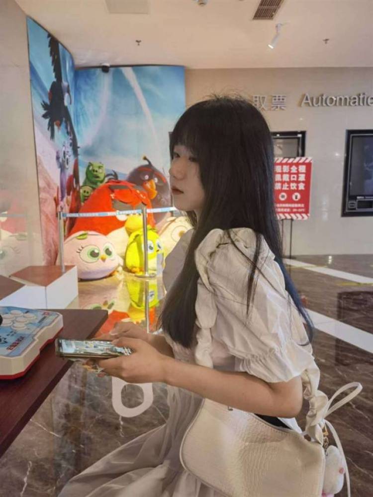 Bi8bo-辽宁省·大连市·甘井子区-抖音 ***-会拍照 唱歌跳舞 擅长设计 熟练使用剪视频软件、修图软件
主要接单服务范围:接寄拍 买家秀 短视频vlog制作 免费试用 平面模特兼职