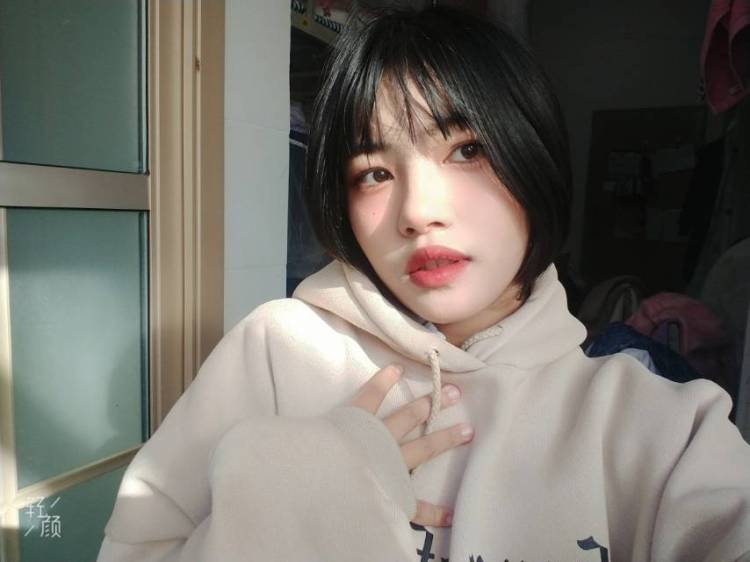 乔幽-云南省·文山壮族苗族自治州·丘北县--可以拍摄服装视频发布账号推广,接寄拍,寄拍衣服可以拍视频发布社交账号,有过寄拍经验