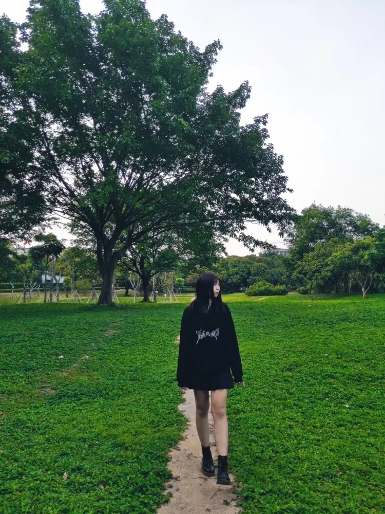 Tuaner*-广东省·中山市·南朗镇-Lorty-0726-特长身高173体重130鞋码43腿长120肩宽40腰围85,擅长买家秀全身照那种,开箱测评也可以