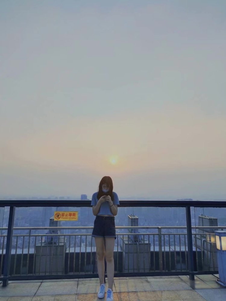 Tuaner*-广东省·中山市·南朗镇-Lorty-0726-特长身高173体重130鞋码43腿长120肩宽40腰围85,擅长买家秀全身照那种,开箱测评也可以