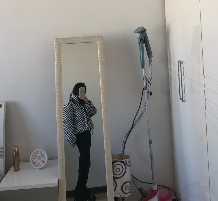 来一碗小仙女-河北省·沧州市·海兴县--身高165
体重48kg
喜欢拍照,剪辑视频,会修图
可接寄拍
承接衣服,鞋子,包包,首饰
有需要的商家可以联系我
