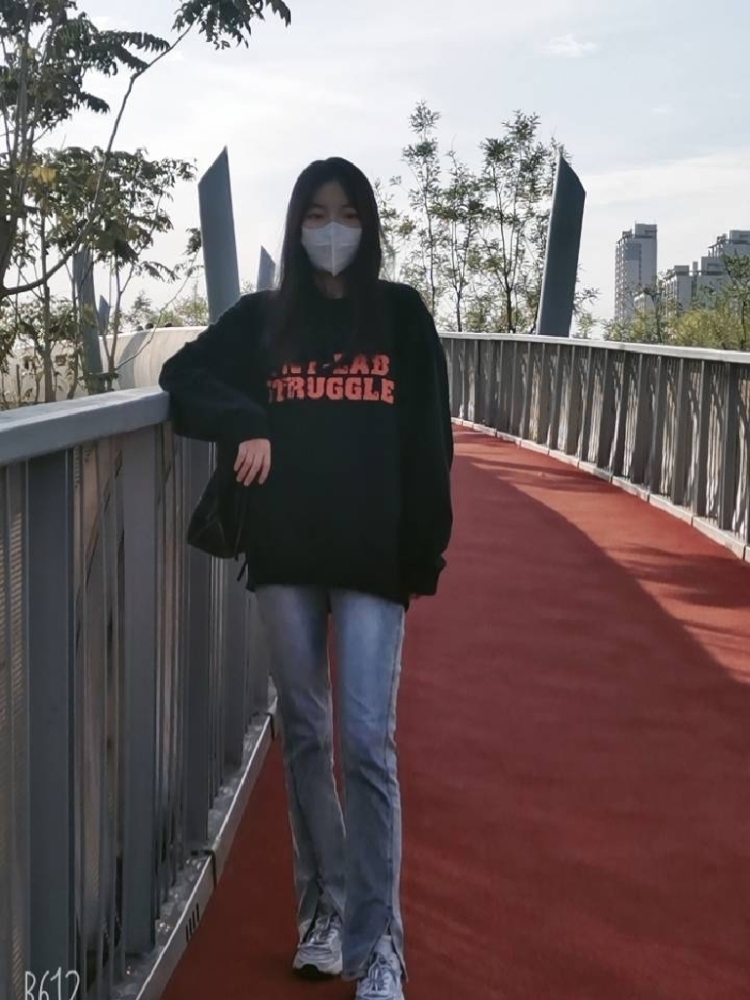 来一碗小仙女-河北省·沧州市·海兴县--身高165
体重48kg
喜欢拍照,剪辑视频,会修图
可接寄拍
承接衣服,鞋子,包包,首饰
有需要的商家可以联系我