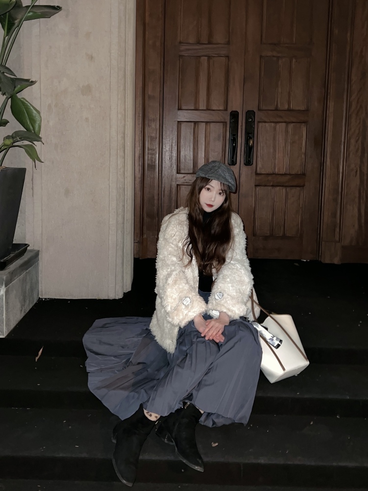 yren-上海市·上海市·浦东新区-***-接🍑买家秀/详情页
包包 衣服 鞋子首饰都🉑️
以下均近期出图 风格多