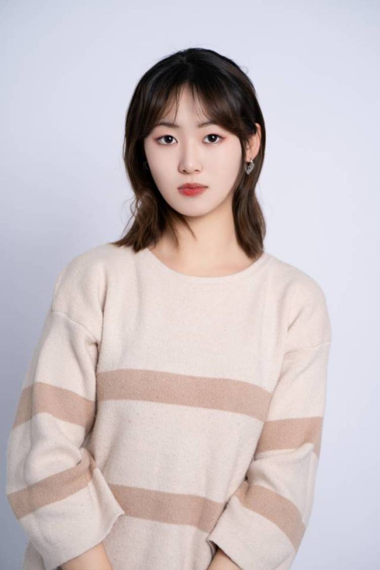 Sylvia🍑-河北省·张家口市·桥西区-抖音-会唱歌会跳舞,会弹吉他,会p图,在本地约拍过,出片很成功,英文很好,很会拍照,也很会穿搭