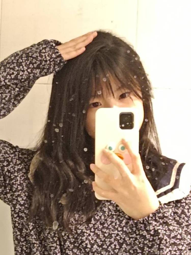 🍑.-湖北省·襄阳市·樊城区--有经验，价格实惠品质高，可接饰品，服装，化妆品……长相还算OK手模也🉑，身高166体重98-102