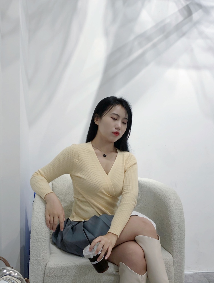 ff-广东省·东莞市·东城街道--舞蹈,拍照,批图,可以接寄拍饰品,服装,帽子,箱包,价钱好商量,接受长期合作