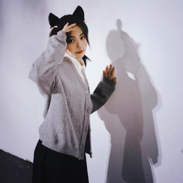 LY.-安徽省·合肥市·蜀山区-抖音 快手-身高160 体重92斤 鞋子36-37均可
🉑️接衣服包包鞋子 有耳洞🉑️接耳饰
多种风格均可
用🍎12,且会p图