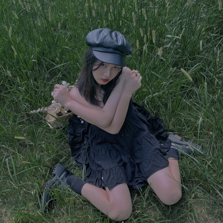 花椒壳-湖北省·武汉市·武昌区-*** 抖音 微博-衣服 鞋子 饰品 包包 口红均可～
事少！有耐心！会p图
寄拍可以联系我哦～