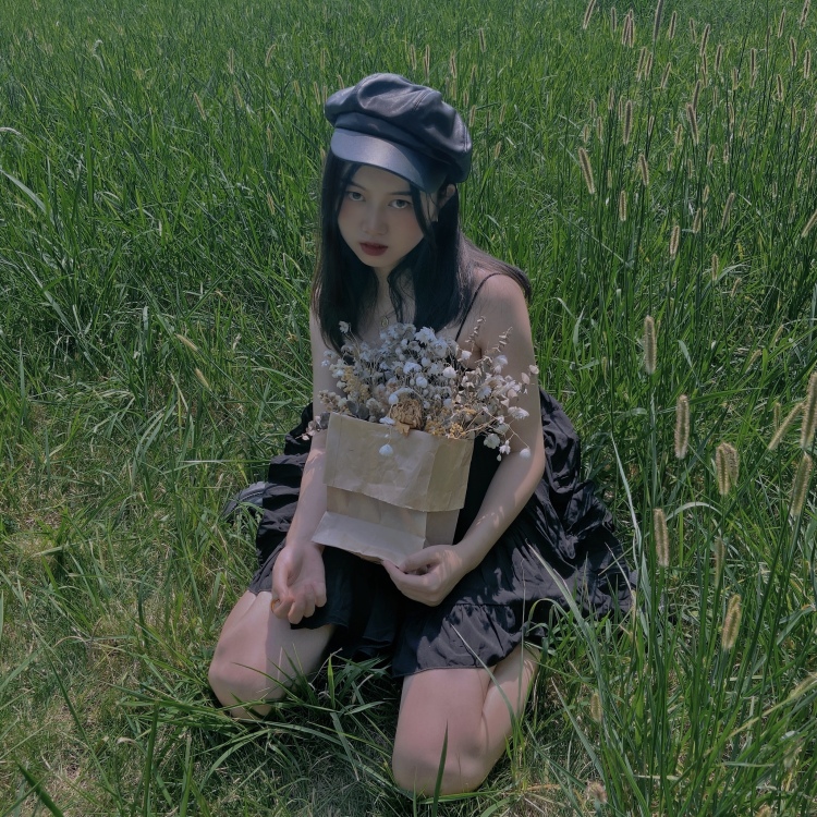 花椒壳-湖北省·武汉市·武昌区-*** 抖音 微博-衣服 鞋子 饰品 包包 口红均可~
事少!有耐心!会p图
寄拍可以联系我哦~