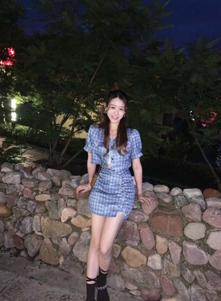H.🌙-四川省·凉山彝族自治州·西昌市--买家秀/短视频推广/平面模特兼职都可/网红带货
希望商家找我 可以拍衣服 美妆 服饰 鞋子 包包等
