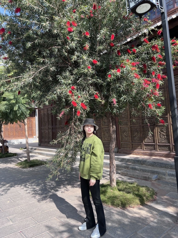马姣姣-江苏省·无锡市·锡山区-抖音,微博,***-时间较自由,
可接寄拍送拍,买家秀,会修点图
身份:素人
年龄:23
身高:168CM
体重:51KG
坐标:江苏省·无锡市