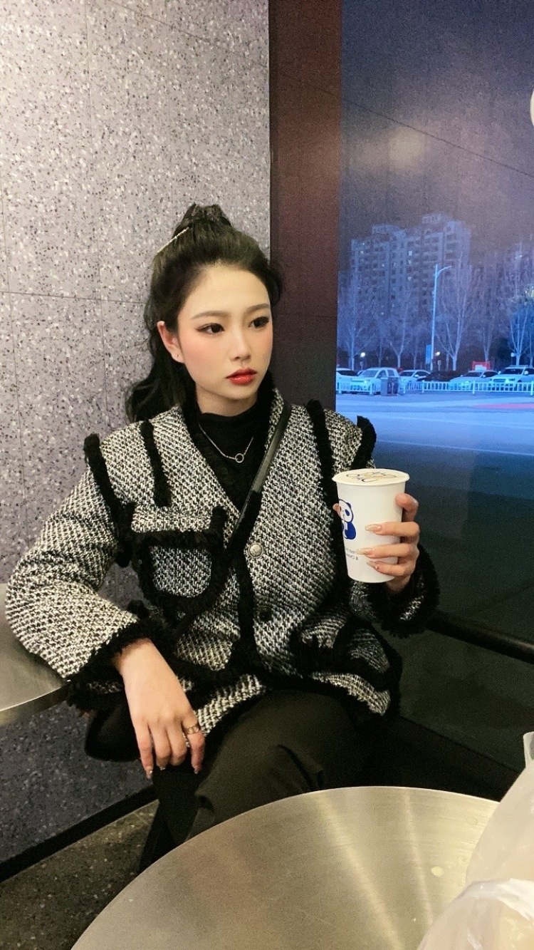 文文子·-山东省·滨州市·博兴县-快手抖音***-微胖身高165 体重125 可接拍 探店 寄拍 会修图 有专业摄影师 会化妆 有经验 可联系