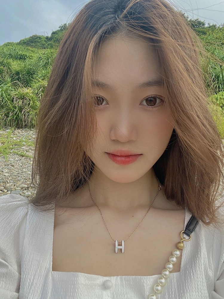 Evelyn-辽宁省·沈阳市·铁西区-*** 抖音-大家好!我是沈阳网红:Evelyn
时间自由,可接寄拍送拍,买家秀,探店打卡,开箱测评,会修图,有丰富自拍他拍经验,会穿搭,在小🍠有一定数量粉丝,请放心找我
身份:素人
年龄:19
身高:168
体重