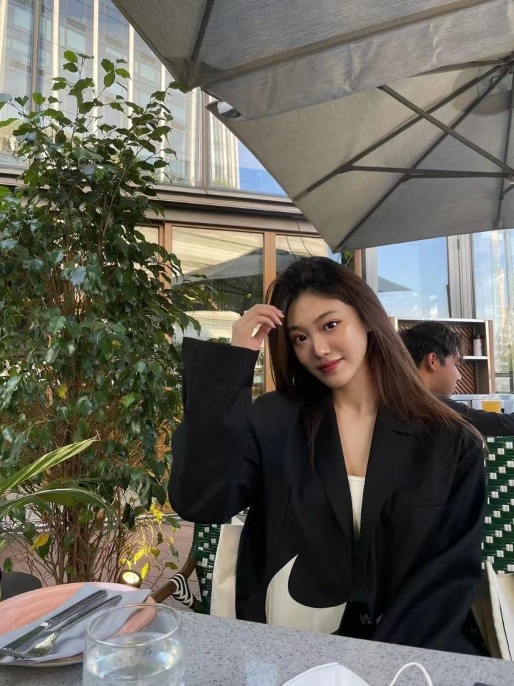 Evelyn-辽宁省·沈阳市·铁西区-*** 抖音-大家好!我是沈阳网红:Evelyn
时间自由,可接寄拍送拍,买家秀,探店打卡,开箱测评,会修图,有丰富自拍他拍经验,会穿搭,在小🍠有一定数量粉丝,请放心找我
身份:素人
年龄:19
身高:168
体重