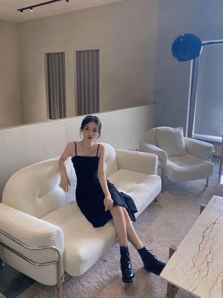 aswiftlye-山东省·青岛市·市南区--173 54kg 会p图 会调符合产品的滤镜
接买家秀,详情页图,寄拍。