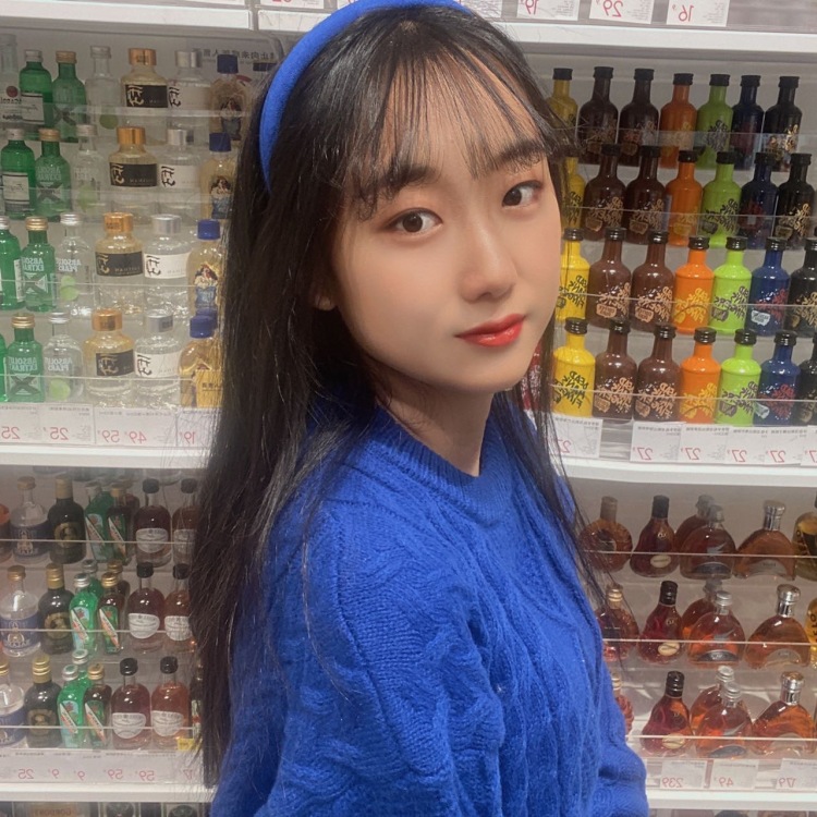 是中秋🥮呀!-黑龙江省·齐齐哈尔市·建华区--接受寄拍,换装视频,详情页等,有耳洞,会修图,身高170 体重49公斤!会修图