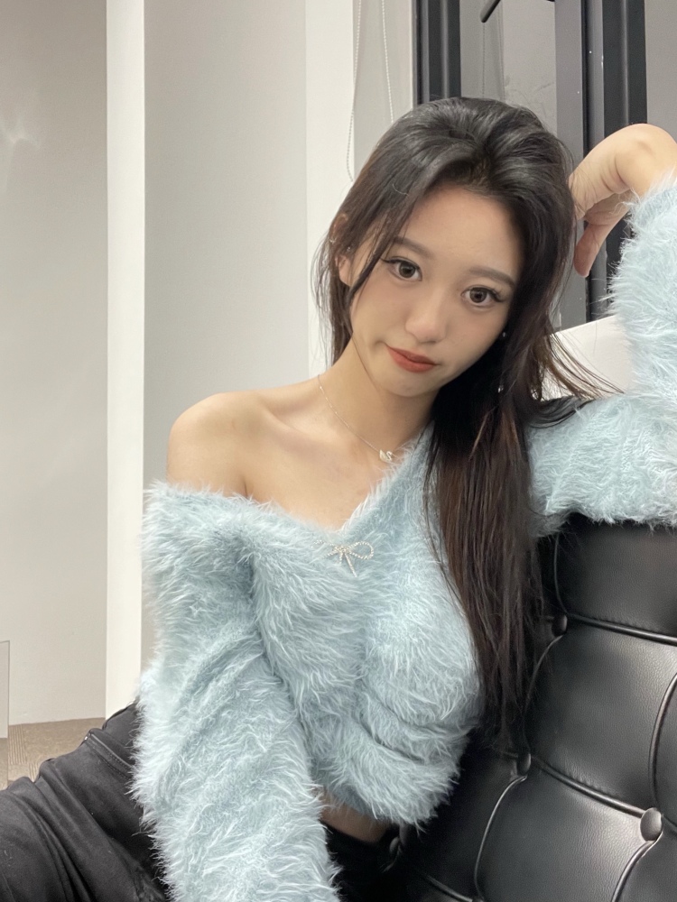 🐻-广东省·东莞市·虎门镇--身高165 体重85 会拍照p图 接寄拍接寄拍 骗子别找！！！真的会拍照！是学生党 爱跳舞
