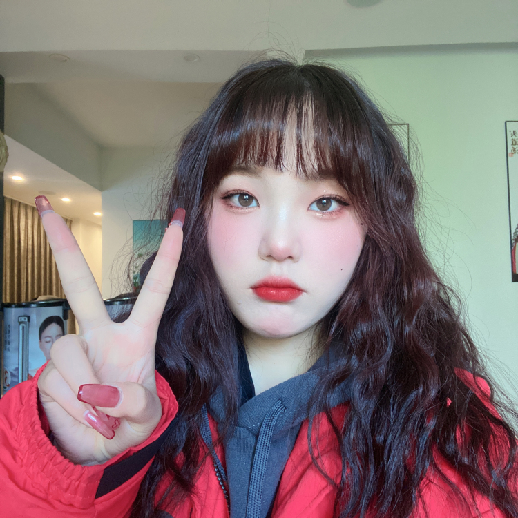 🦧-浙江省·舟山市·普陀区-抖音 微博 ***-爱好自拍 接受产品寄拍 服装美瞳 彩妆类都可以 私房除外